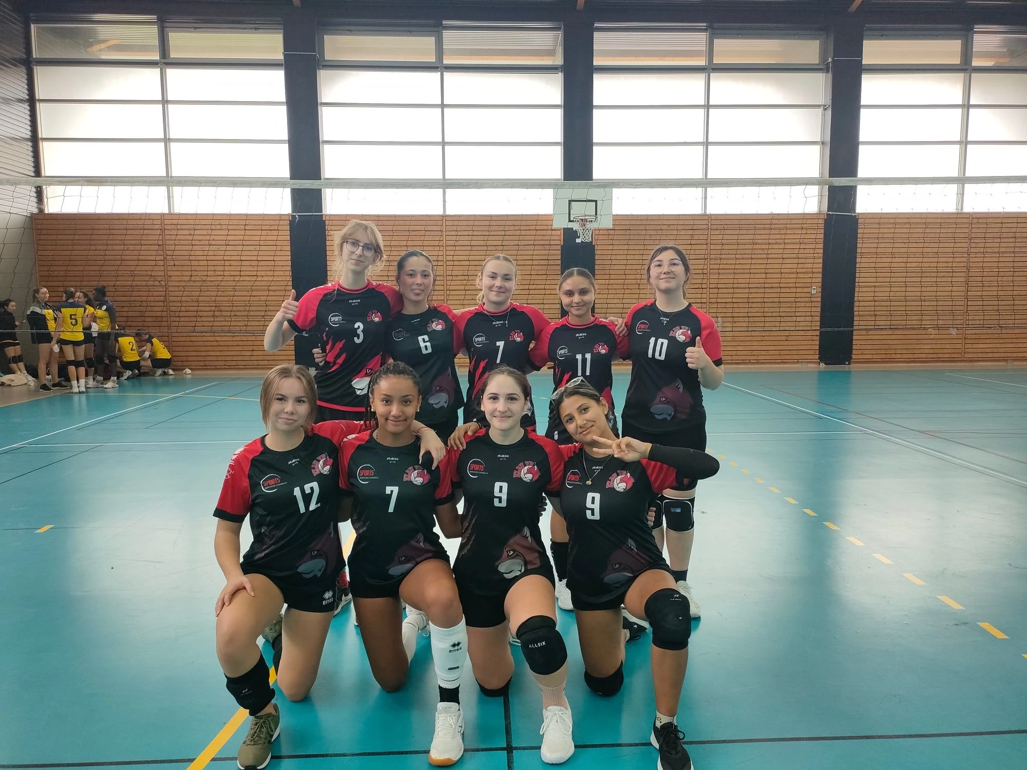 Portrait collectif de l'équipe M18F compétition de l'ELAU VB.